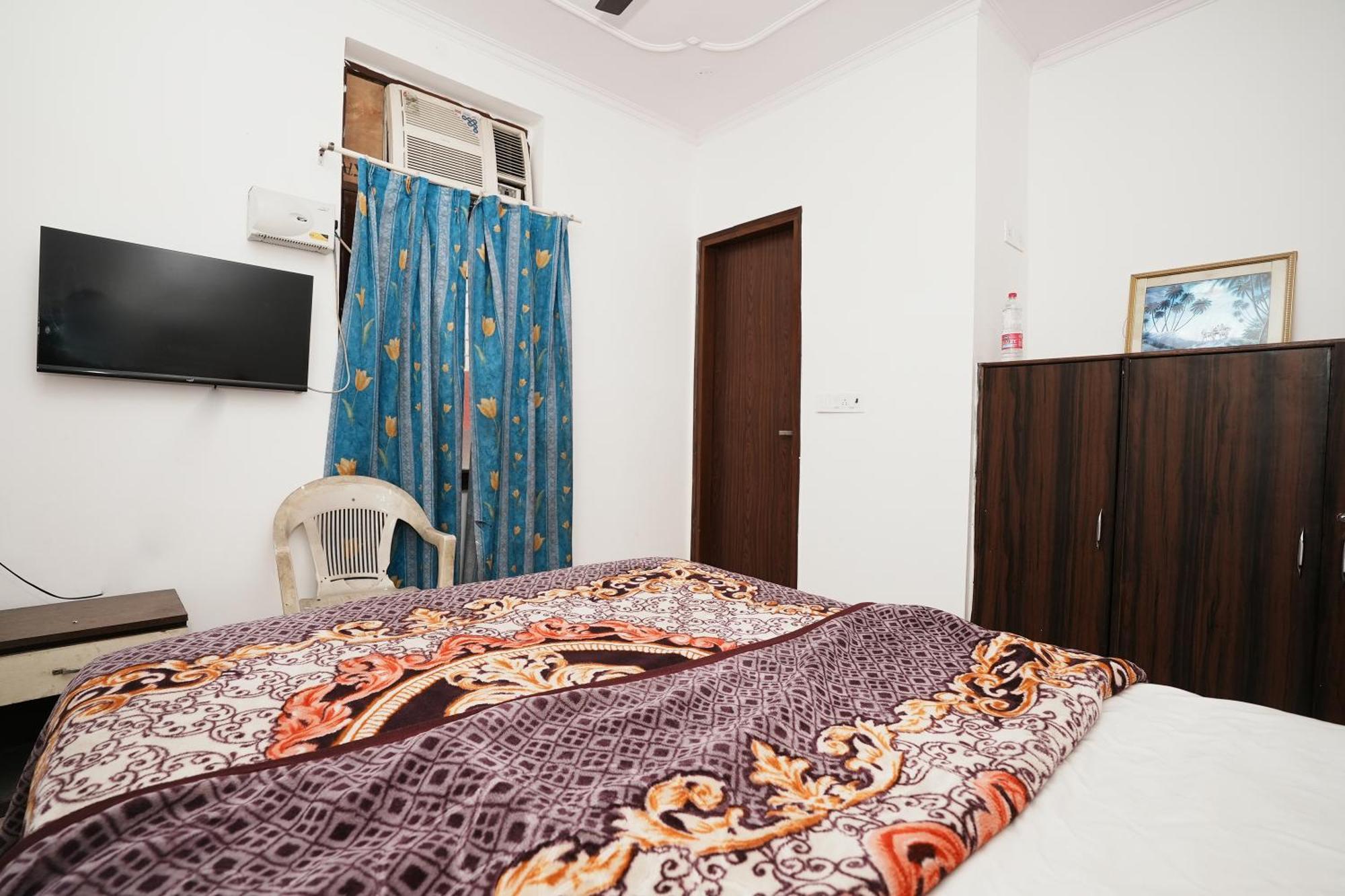 Hotel Sunrise Moon Nowe Delhi Zewnętrze zdjęcie