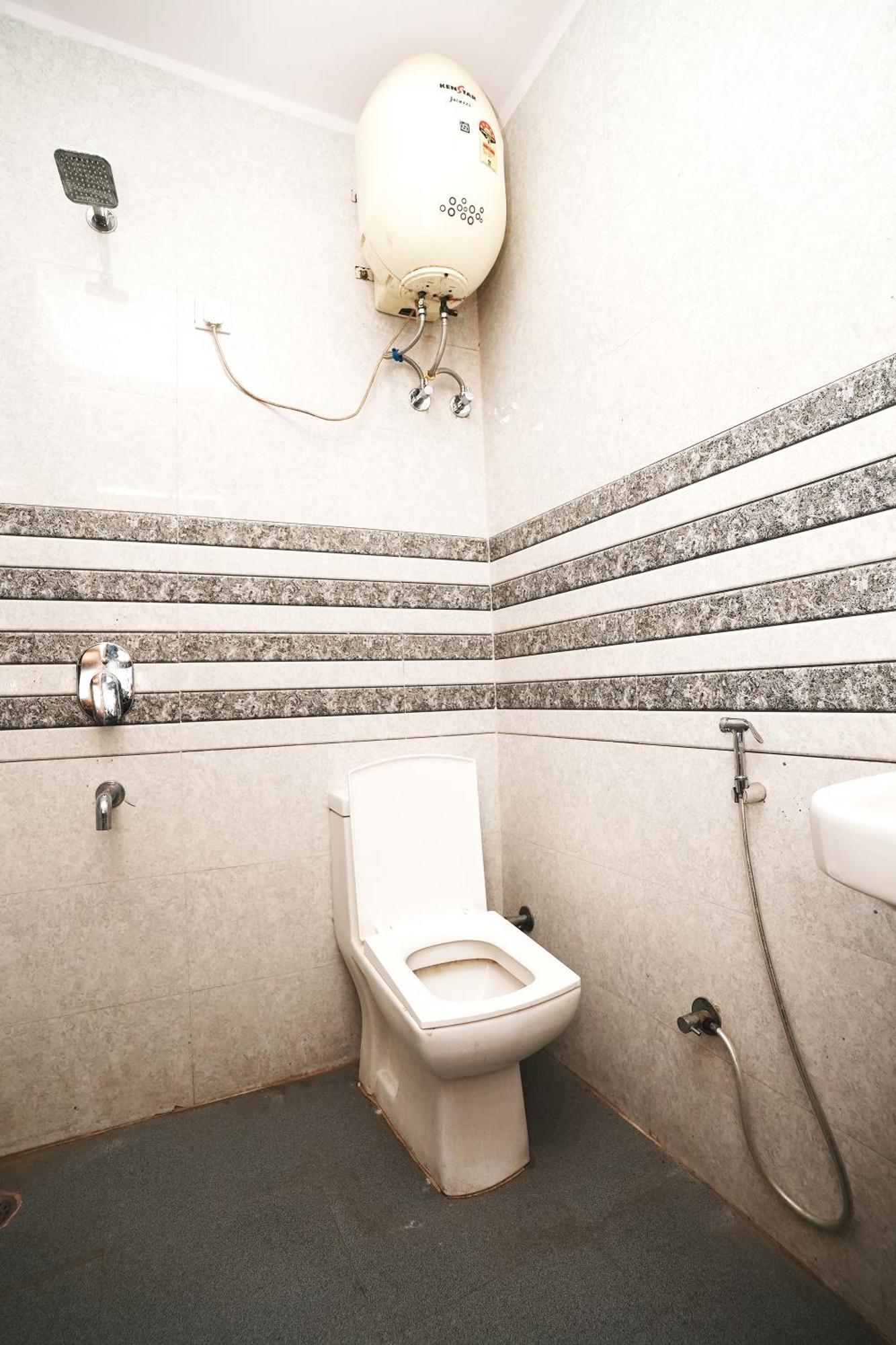 Hotel Sunrise Moon Nowe Delhi Zewnętrze zdjęcie