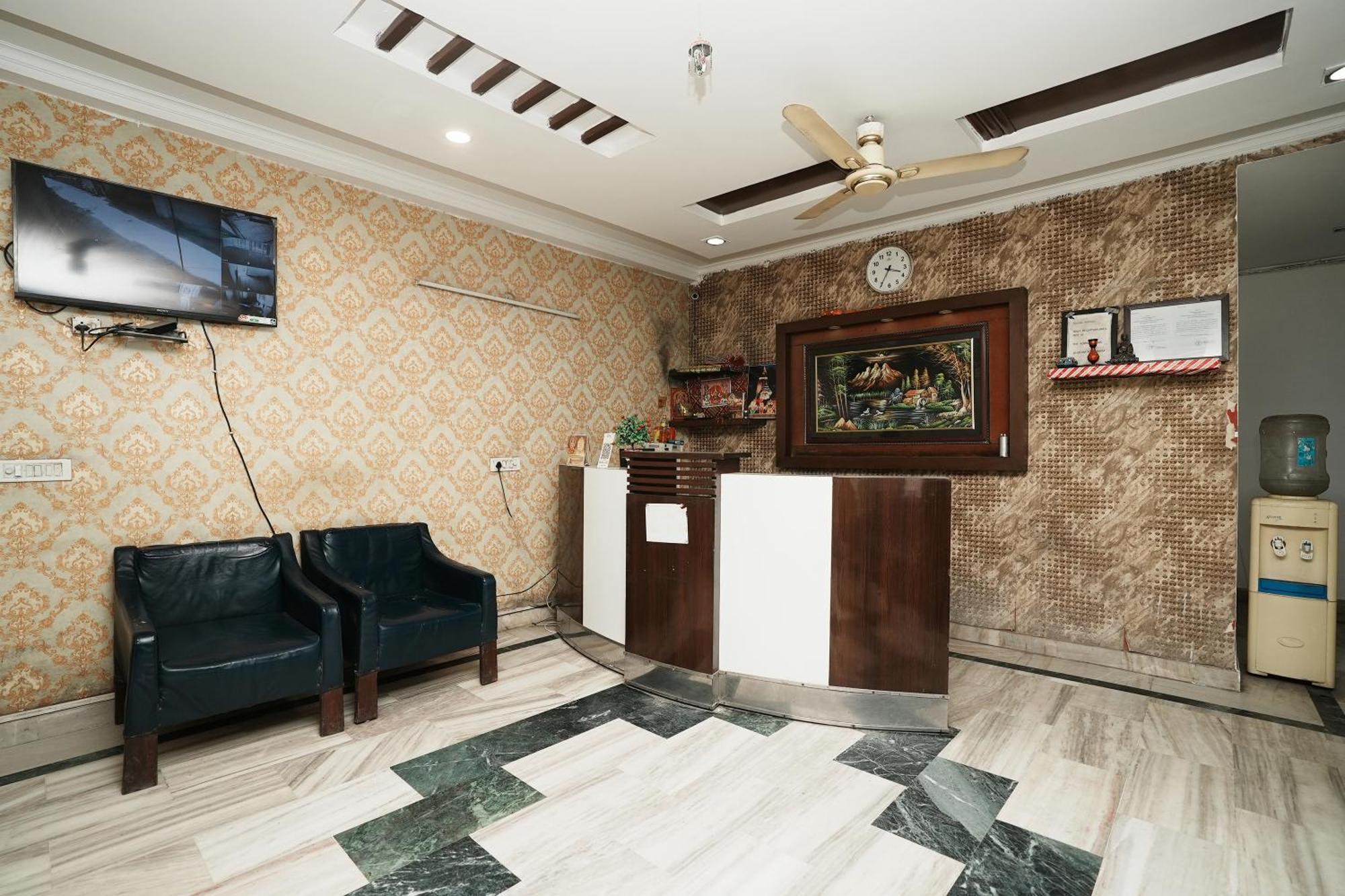 Hotel Sunrise Moon Nowe Delhi Zewnętrze zdjęcie